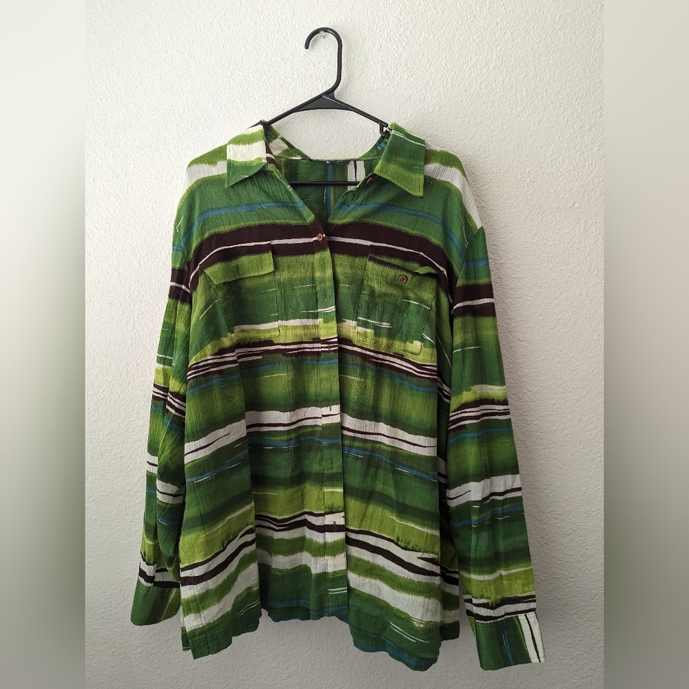 Jones New York Abstract Green and White Striped Button Down